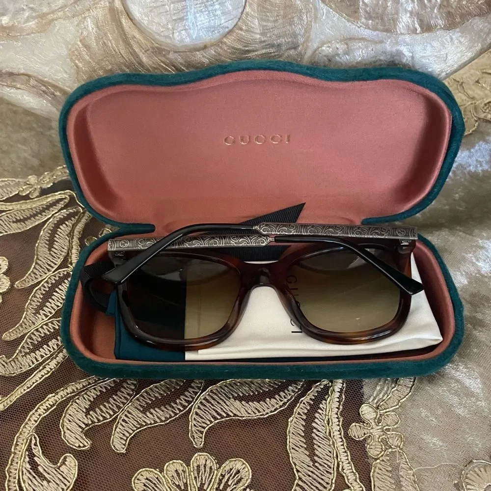 Gucci sunglasses